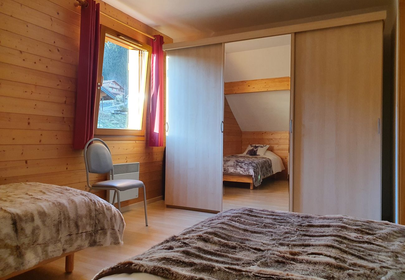 Chalet Les Joyeux Randonneurs, chalet, holidays in the Vosges, lake, walk, forest
