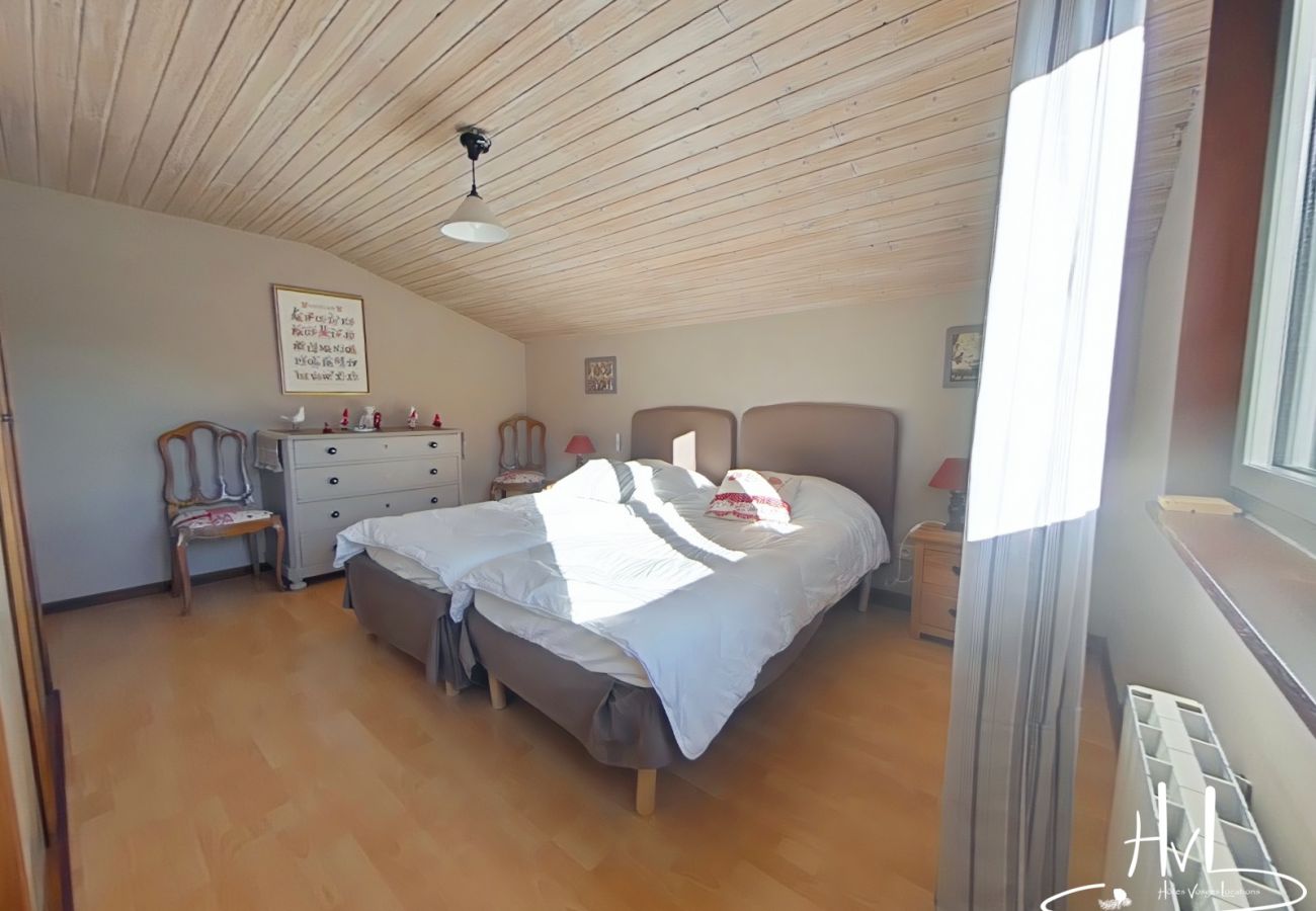 Chalet in La Bresse - Chalet des Trois Vallées