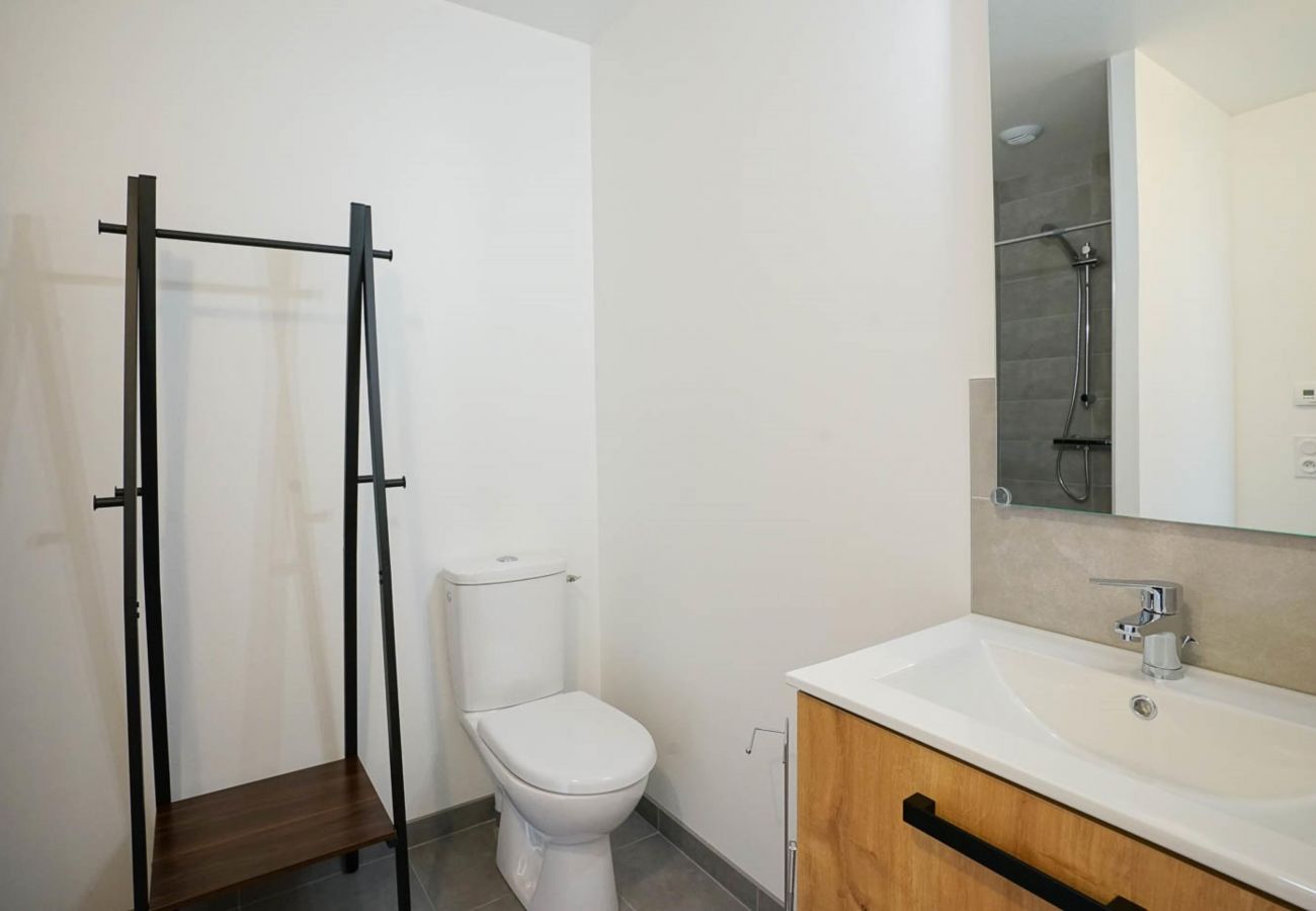 couple, holidays in Aveyron, stay in Rodez, unique, experience, comfortable studio, sun