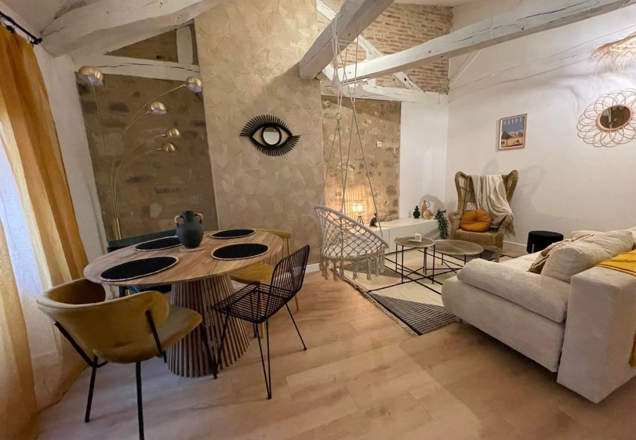 Apartment in Figeac - Sous L'Oeil d'Horus