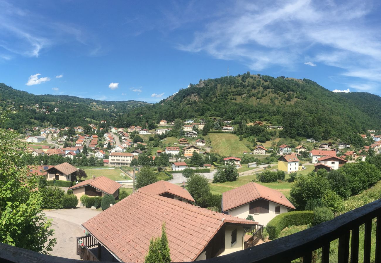 chalet, vue, Vosges, montagne, vacances en famille, séjour à la montagne, nature, randonnée, paysage 