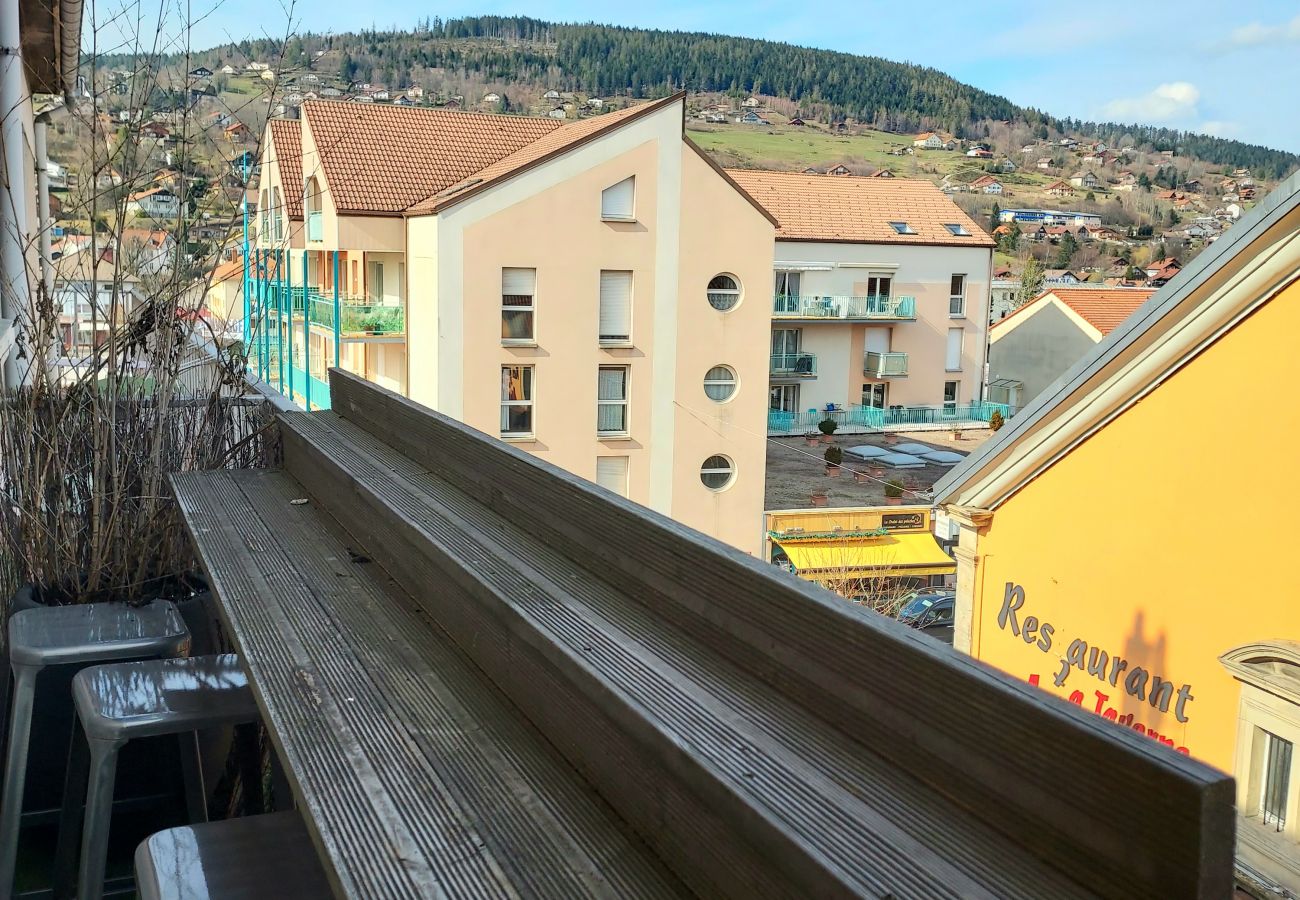La Cahutte du Tisseur, avec balcon, appartement à Gérardmer, séjour à la montagne, vacances en famille
