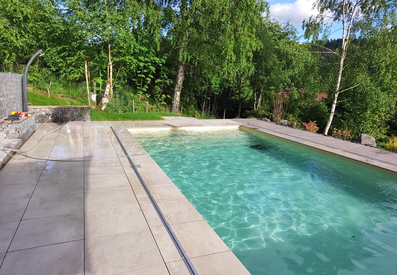 Chalet à Ban-sur-Meurthe-Clefcy - Le Cerf, superbe vue, piscine privée